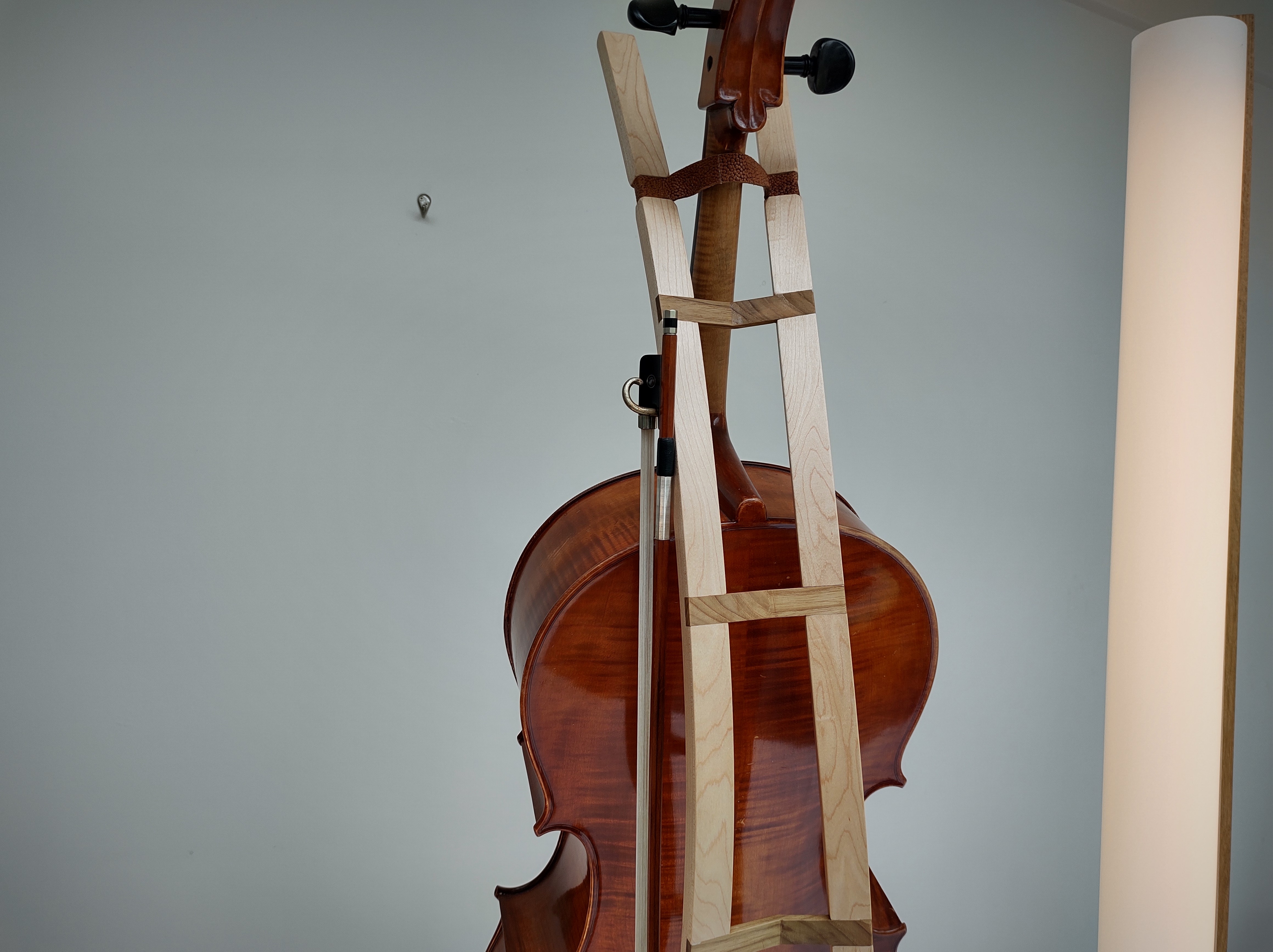 Cello stand